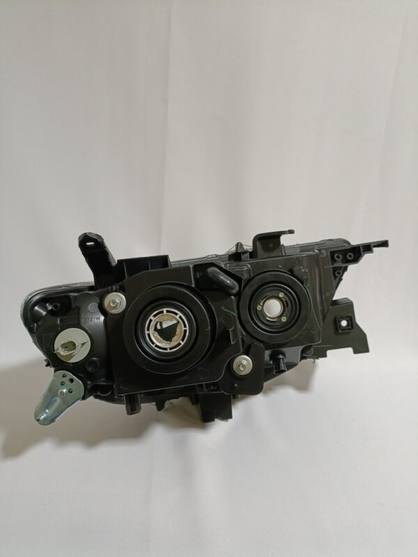 Farol Pajero Dakar 09/ Lente Esquerdo TYC BapImports - Imagem 2