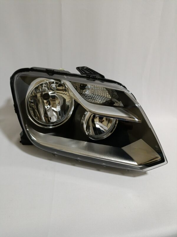 Farol Amarok 2010 a 2018 Com Regulagem Manual Lado Direito - Imagem 2