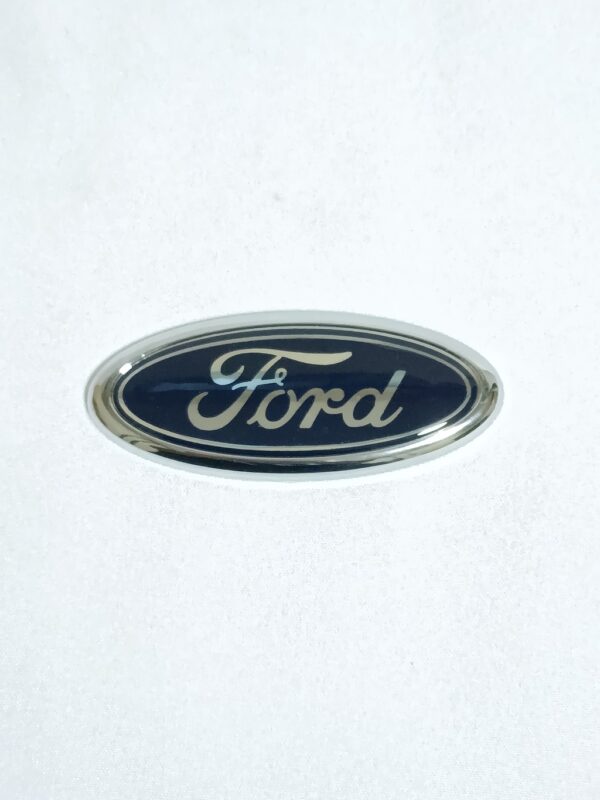 Emblema Grade Oval Ka 2009 a 2013 e Fiesta 2003 a 2013 - Imagem 3