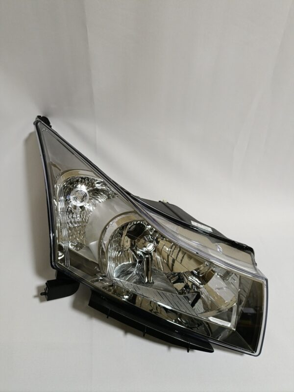 Farol Cruze 11/16 Cromado Direito Manual TYC BapImports